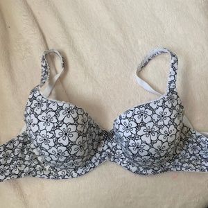Victoria's Secret Body by Victoria Lined Demi